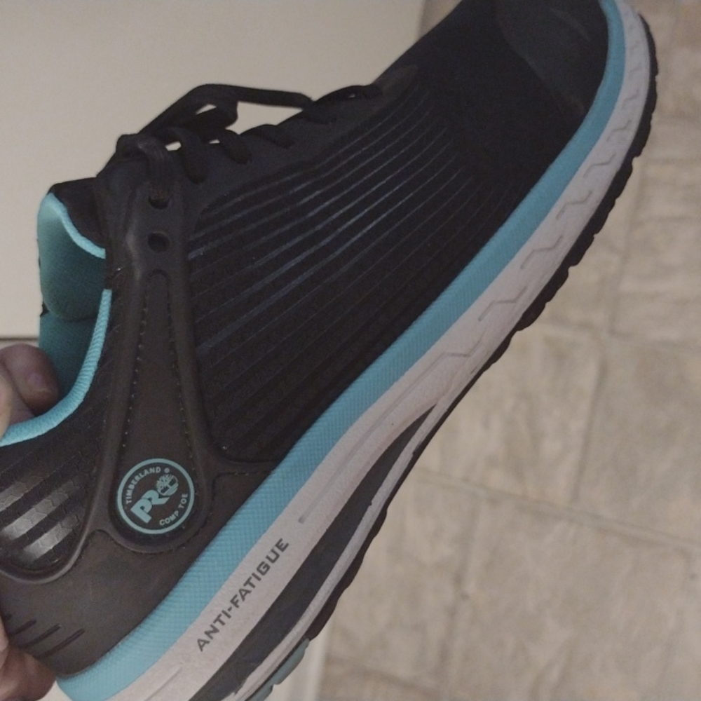 Steel toe shoes
